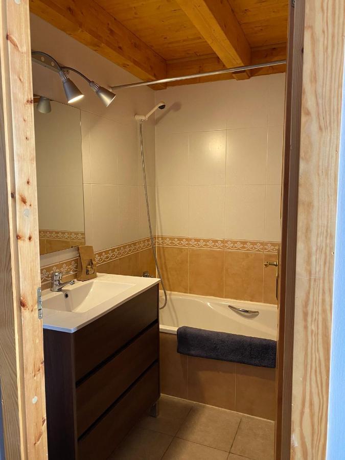 Apartament Acogedora Buardilla Duplex 6 Pax Incles Zewnętrze zdjęcie