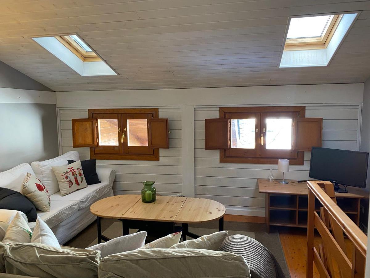 Apartament Acogedora Buardilla Duplex 6 Pax Incles Zewnętrze zdjęcie